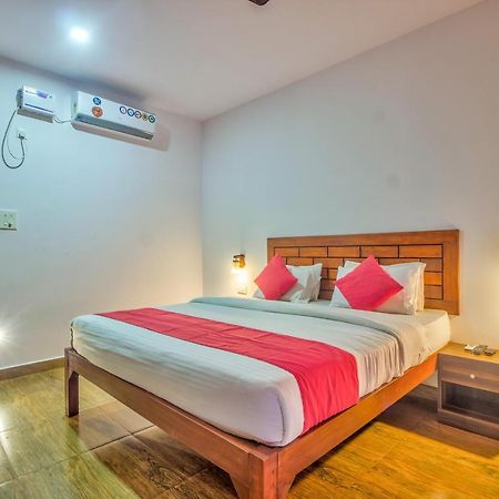 Beach Doorz Hotel Baga Bagian luar foto
