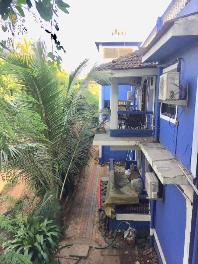 Beach Doorz Hotel Baga Bagian luar foto