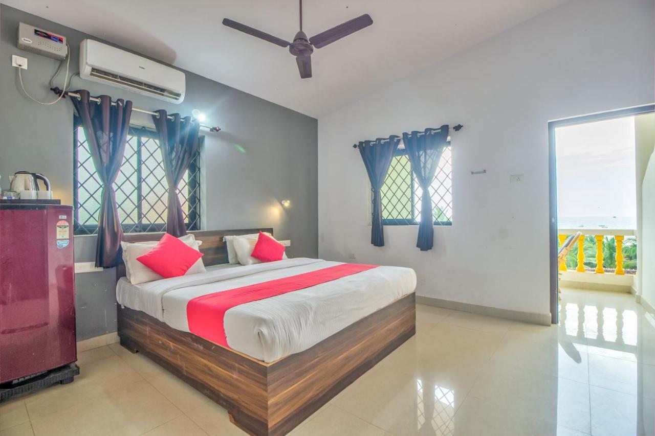 Beach Doorz Hotel Baga Bagian luar foto
