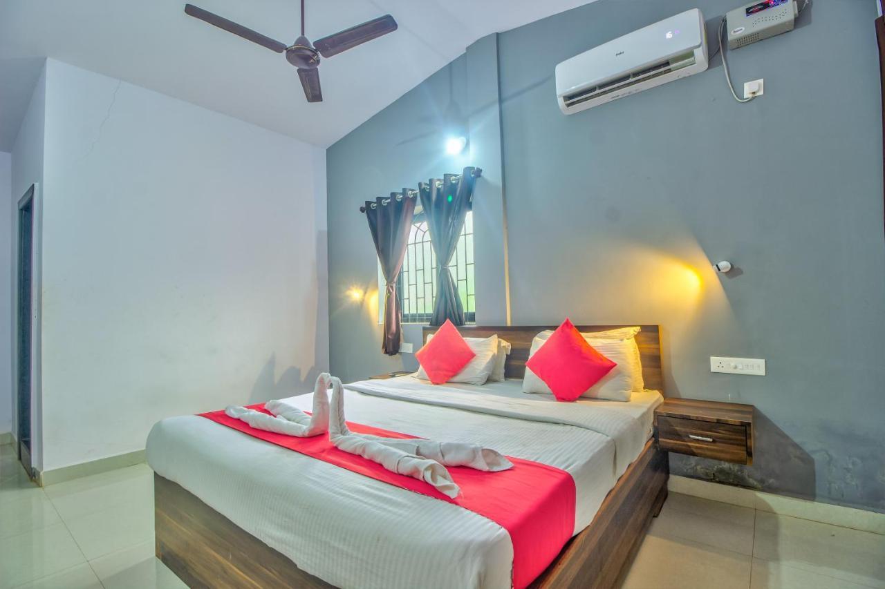 Beach Doorz Hotel Baga Bagian luar foto