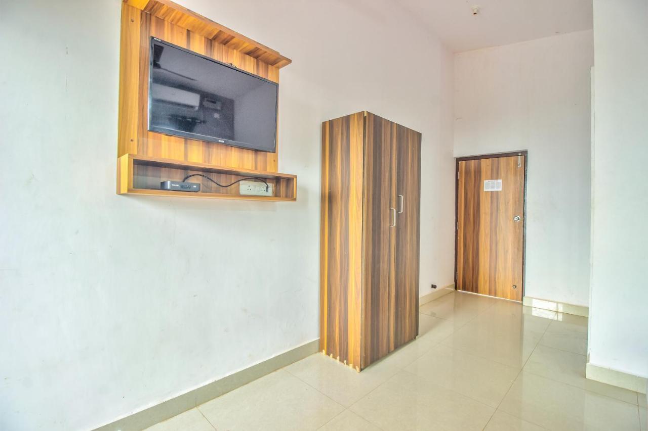 Beach Doorz Hotel Baga Bagian luar foto
