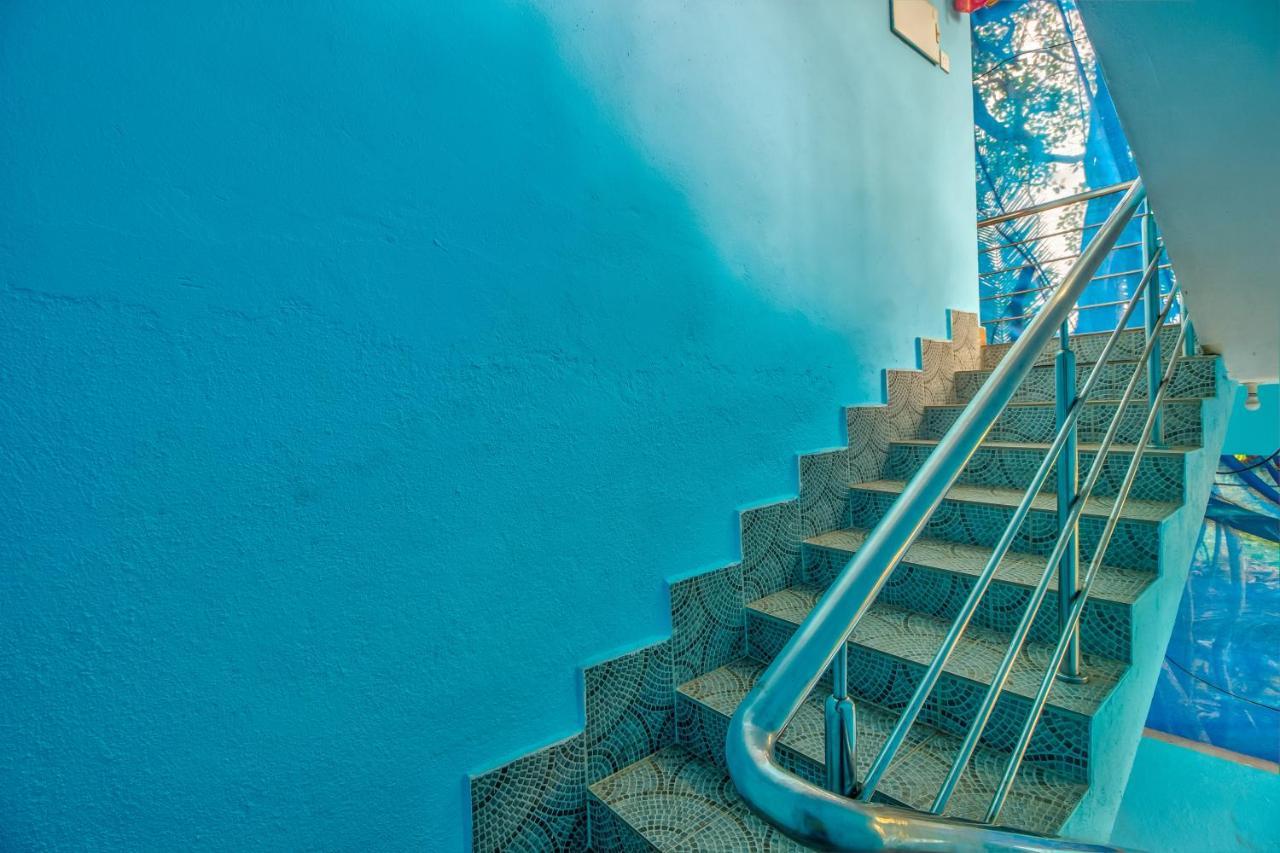 Beach Doorz Hotel Baga Bagian luar foto